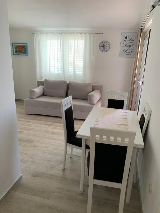 Apartman Demi Miškovići Exterior foto